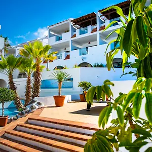 https://apartamentos-albatros-callao-salvaje-38675.in-canary-islands.com