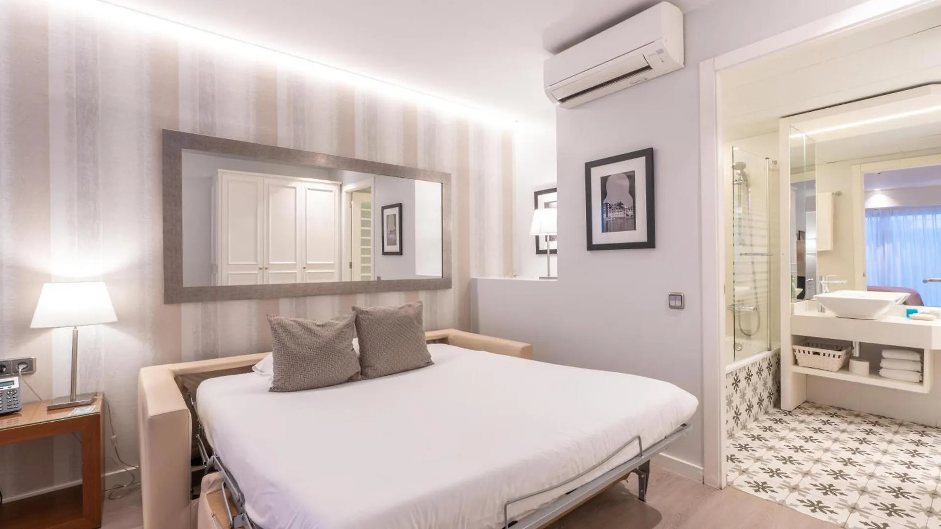 ** 酒店 Serennia Fira Gran Via Exclusive Rooms 略夫雷加特河畔奥斯皮塔莱特 西班牙