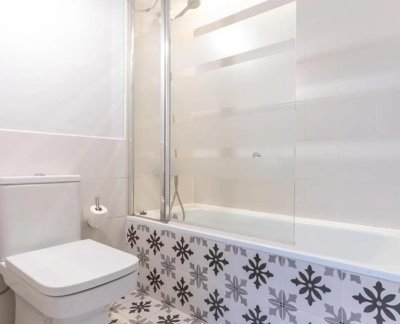 Serennia Fira Gran Via Exclusive Rooms 略夫雷加特河畔奥斯皮塔莱特 2*,  西班牙