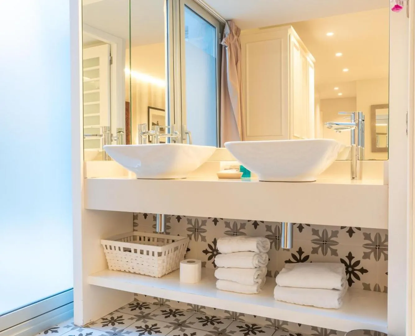 Serennia Fira Gran Via Exclusive Rooms L'Hospitalet de Llobregat